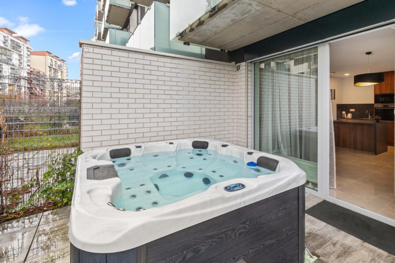 Apartamento Lam Jegeho Alej - Jacuzzi - Free Parking Bratislava Exterior foto
